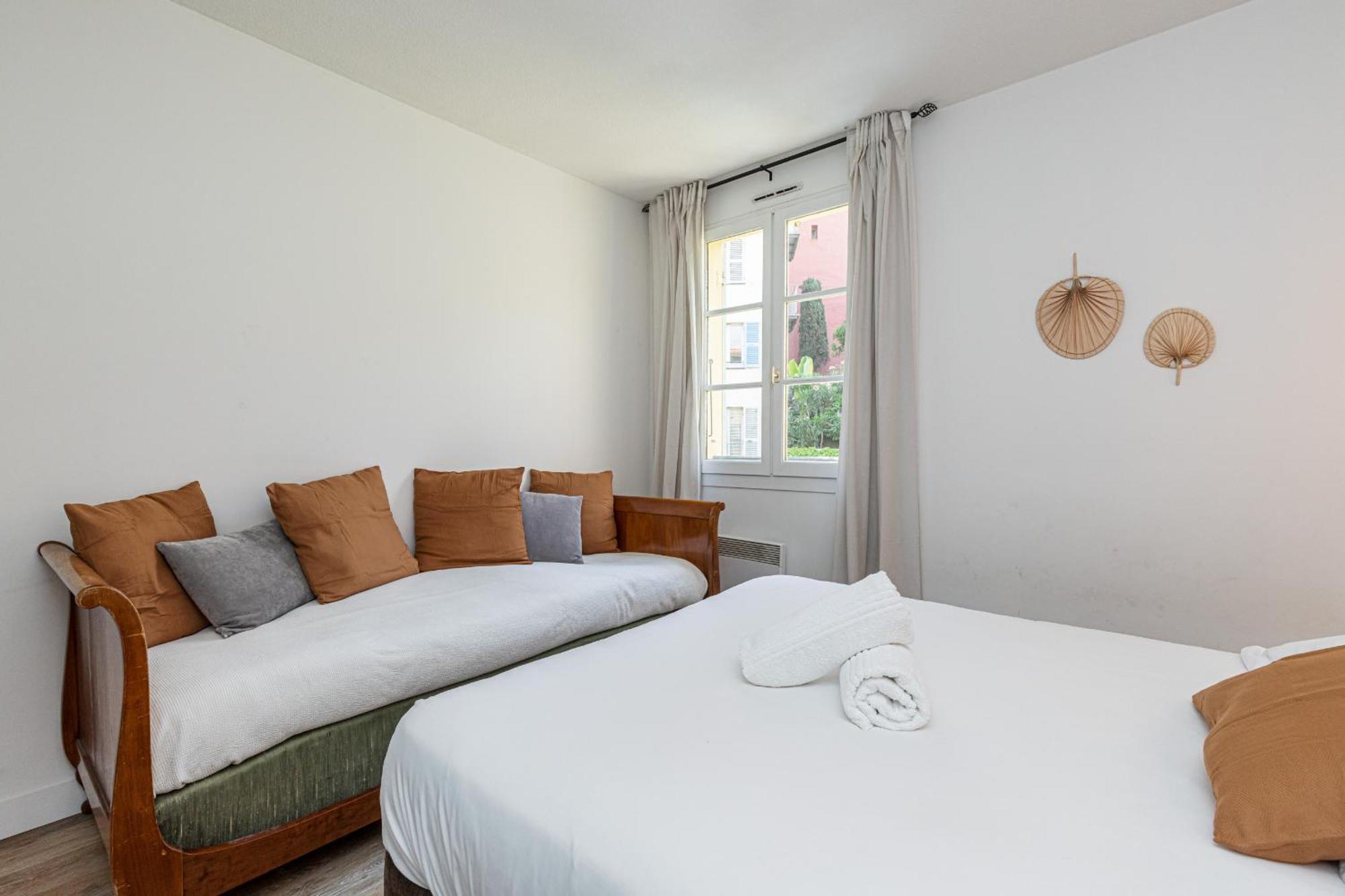 Apartamento 2 Bdrs & Parking In The Old Town ! Niza Exterior foto